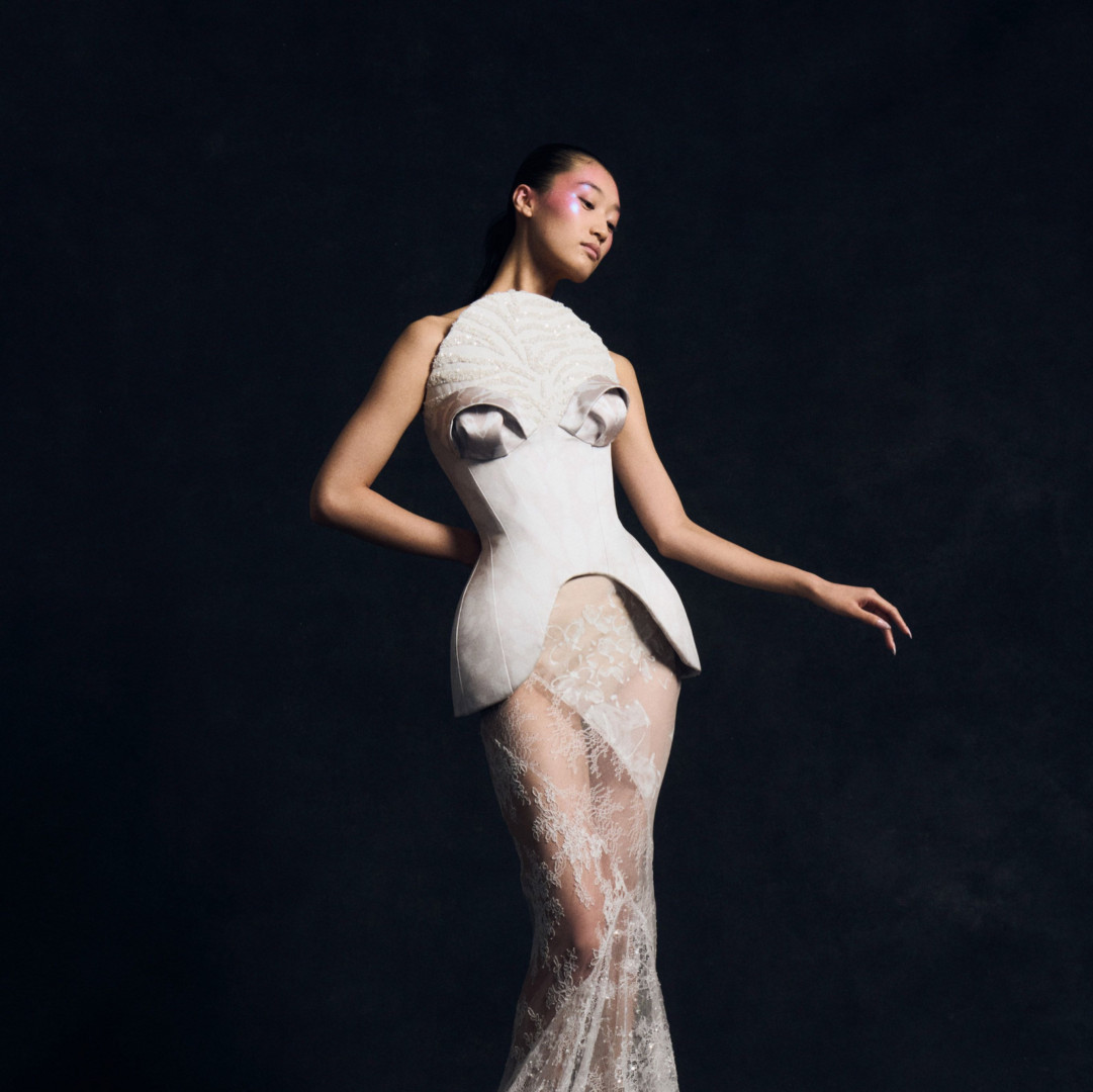 LFW SPRING 2027/ Harris Reed: The Soul of Demi-Couture