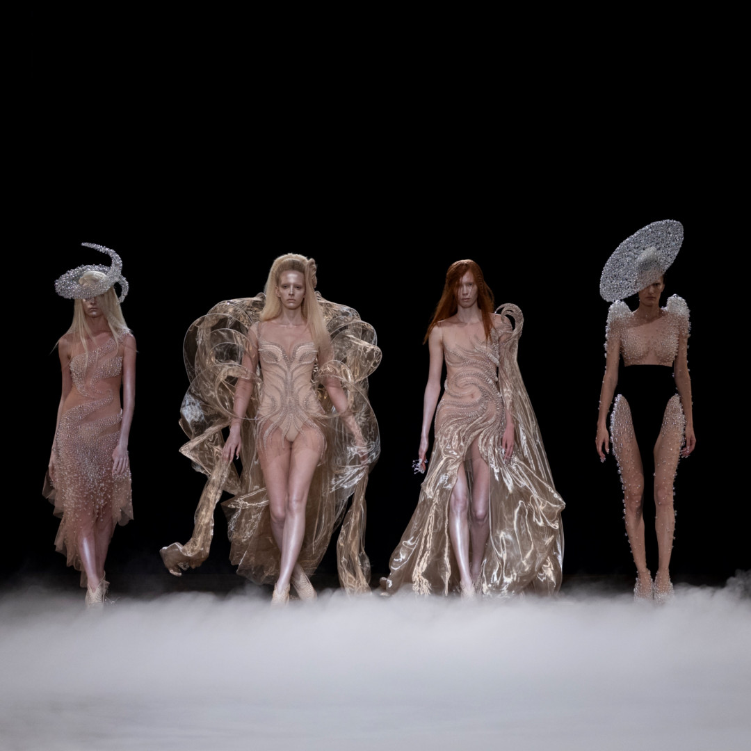Iris van Herpen — Sonic Starquakes, Backstage
