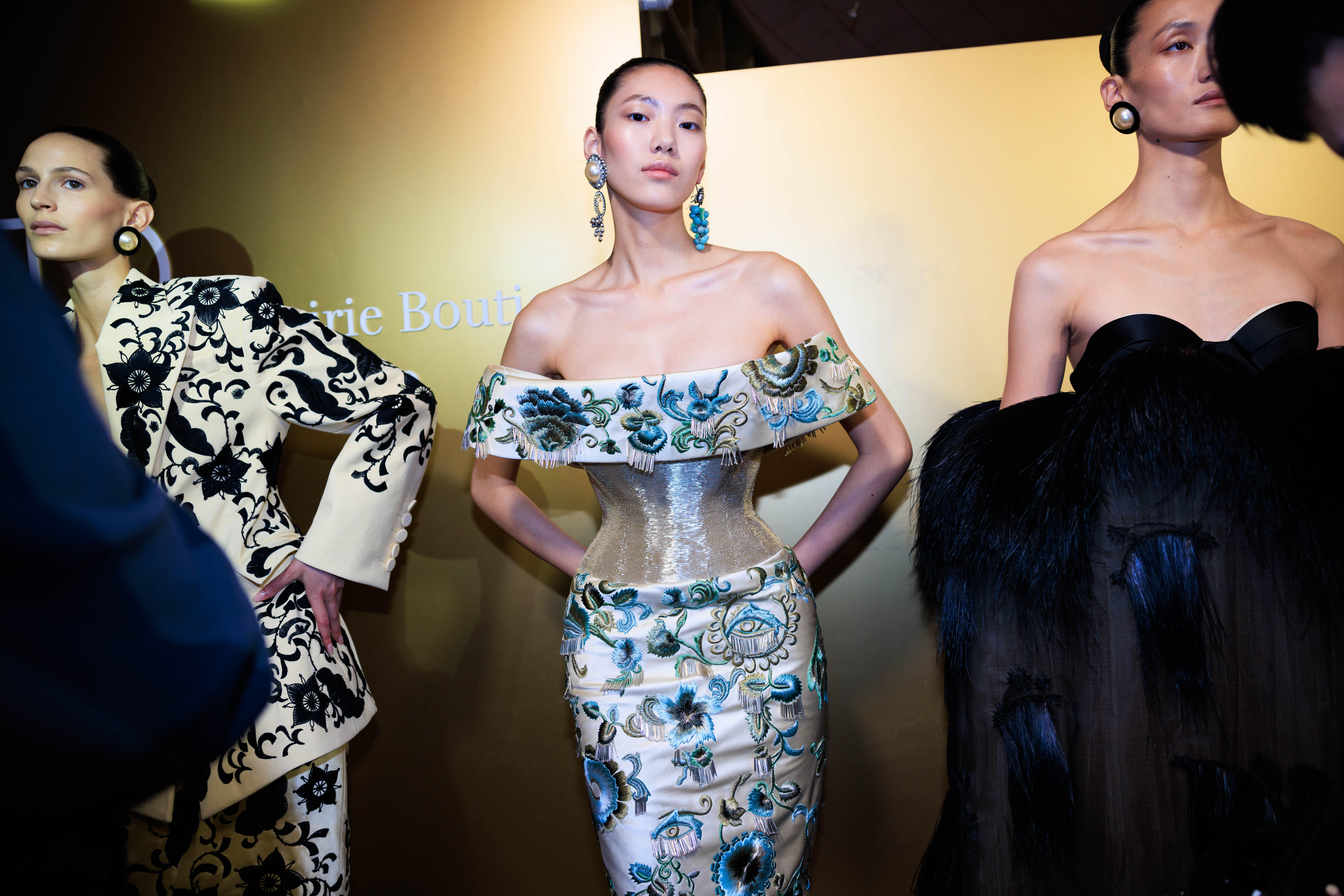 Victoria’s Secret SS25 — Behind the Scenes: Pink Glamour and Playful Energy